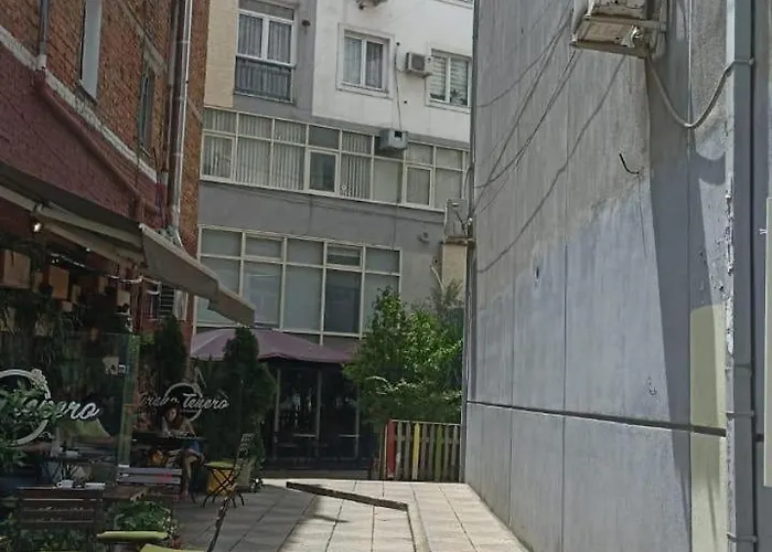 Centrally Located Glamorous Bright Near Bazaar Appartamento
